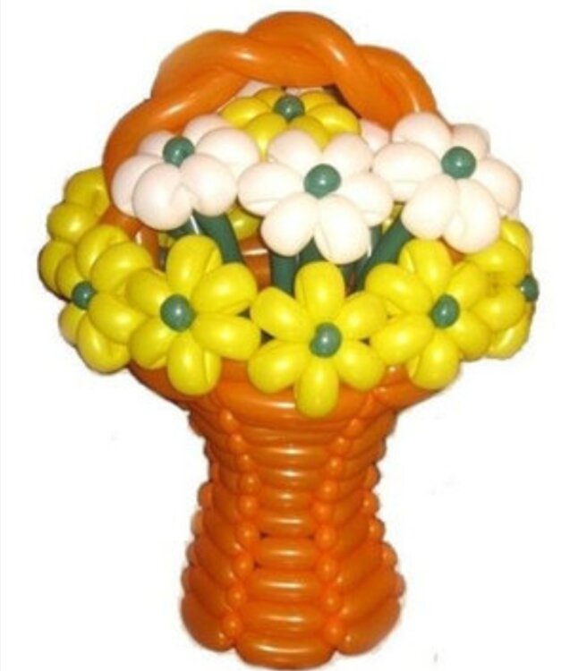 Букет цветов № 1130-00120 из воздушных шаров в корзине купить в Чебоксарах