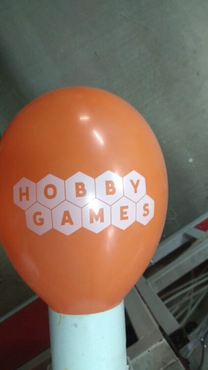 Печать логотипа (брендирование) на воздушных шарах hobby games купить в Чебоксарах