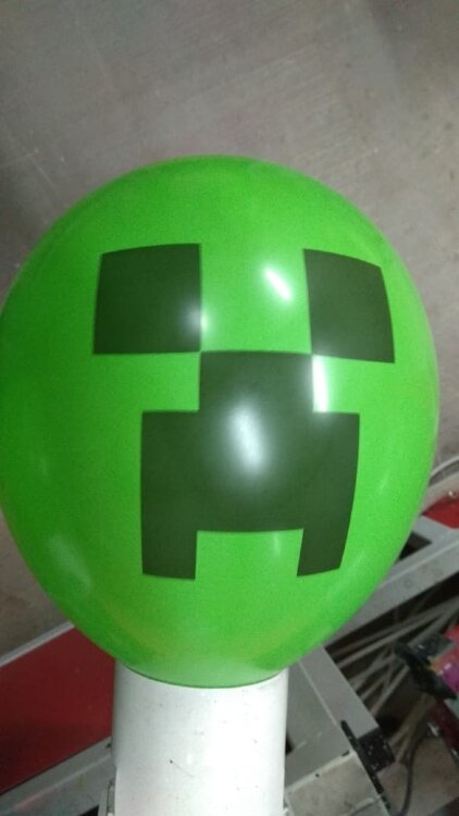 Печать логотипа (брендирование) на воздушных шарах купить в Чебоксарах